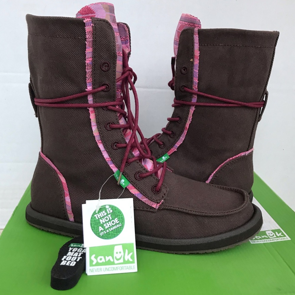 SANUK Stevie super light Laced Sidewalk Surfers Boots yoga mat sole NEW !